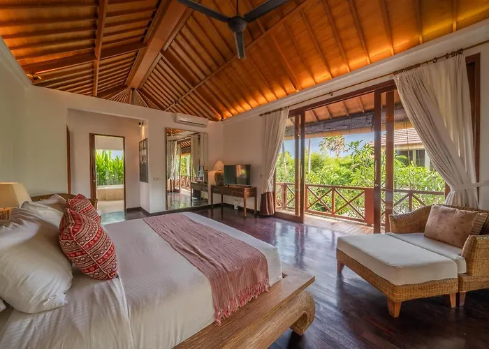 Rubina - Luxury Pool In Batu Belig Next To The Beach! Seminyak