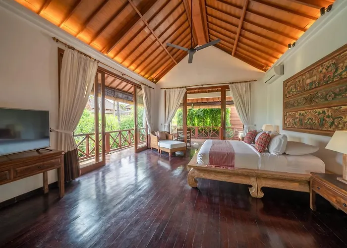 Rubina - Luxury Pool In Batu Belig Next To The Beach! Hébergement de vacances