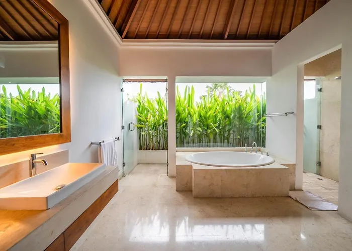 Hébergement de vacances Rubina - Luxury Pool In Batu Belig Next To The Beach!