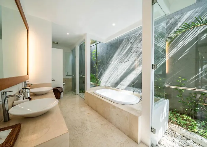 Rubina - Luxury Pool In Batu Belig Next To The Beach! Seminyak