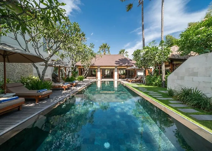 Rubina - Luxury Pool In Batu Belig Next To The Beach! Hébergement de vacances