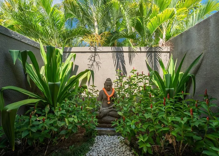 Rubina - Luxury Pool In Batu Belig Next To The Beach! Seminyak