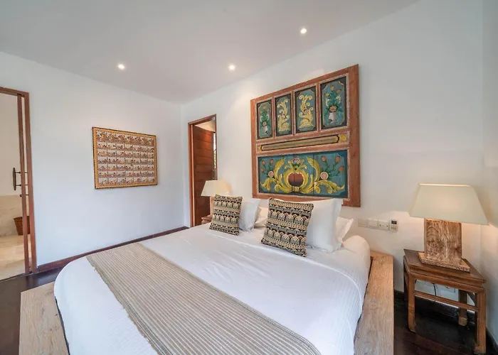 Rubina - Luxury Pool In Batu Belig Next To The Beach! *