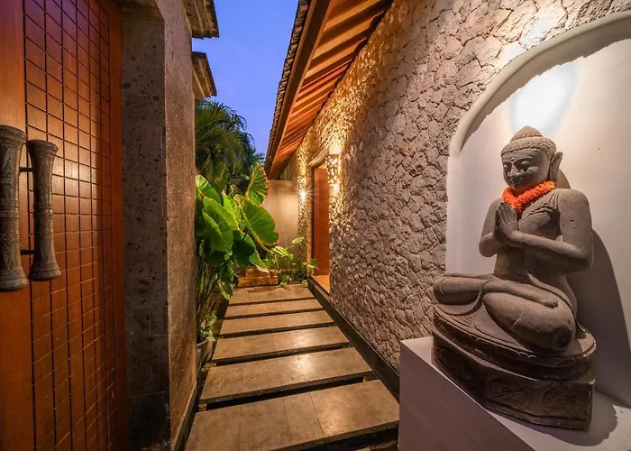 Rubina - Luxury Pool In Batu Belig Next To The Beach! Seminyak